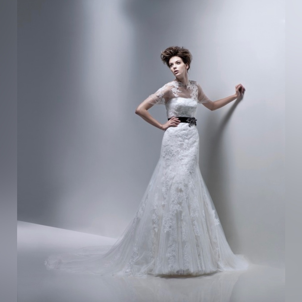 Enzoani Felisha Ivory Wedding Dress -Size 02